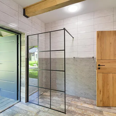 Dom wakacyjny Zielone Morze I Jezioro *